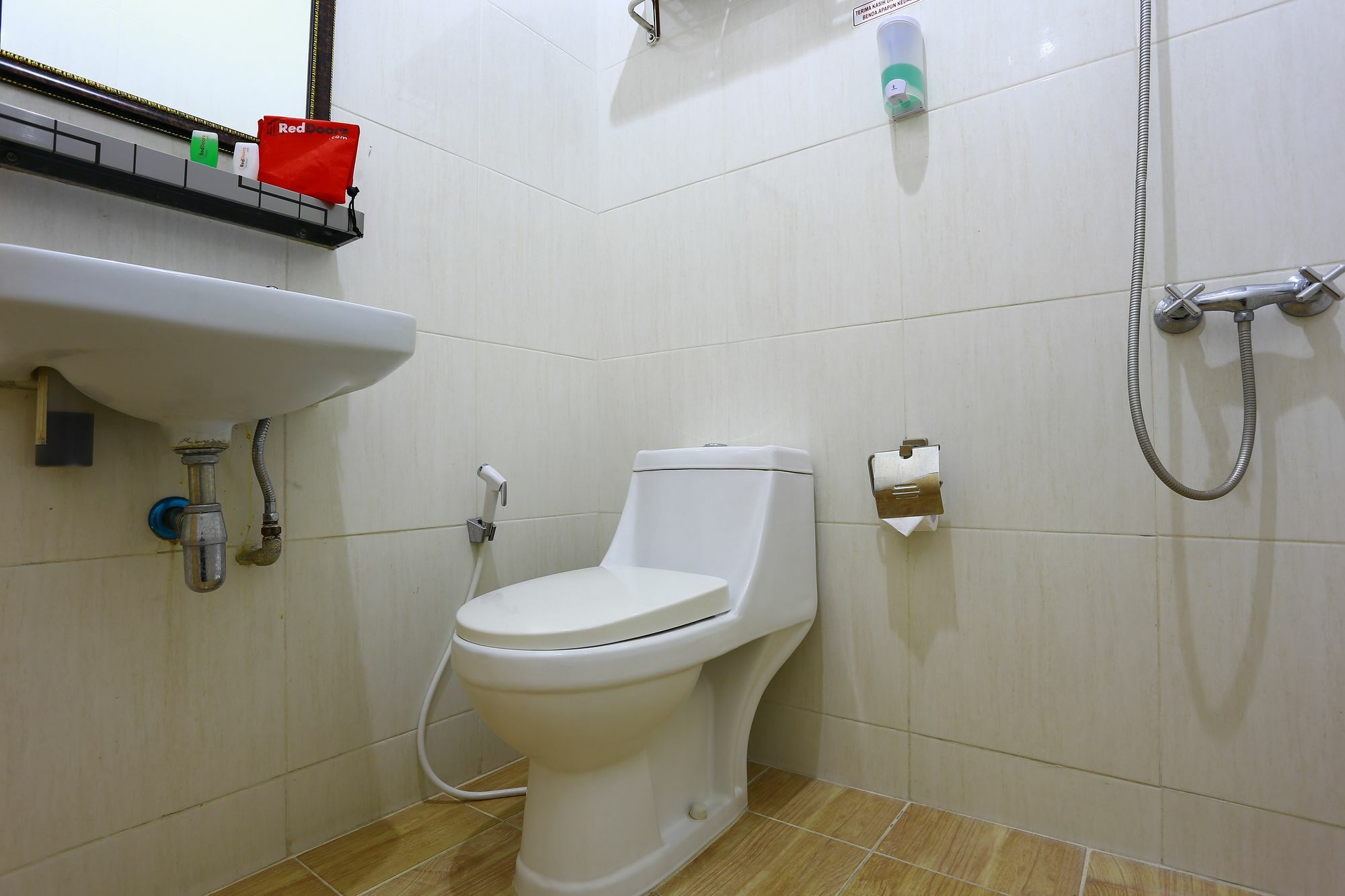 فندق Reddoorz Near Prawirotaman 2 يوغياكارتا المظهر الخارجي الصورة